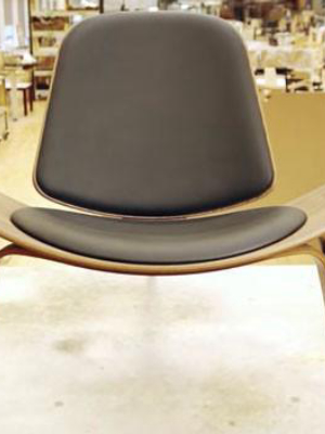 Ch07 Shell Lounge Chair