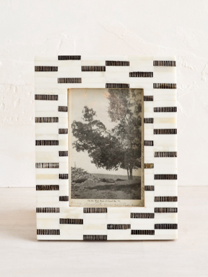 Dashes Picture Frame
