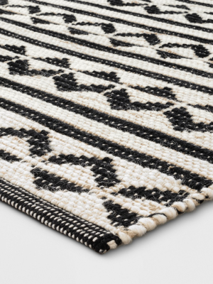 2'6"x4' Geometric Woven Accent Rugs Black - Project 62™