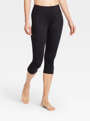 Women's Simplicity Mid-rise Capri Leggings 20" - All In Motion™