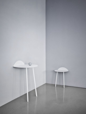 Yeh Low Wall Table In White