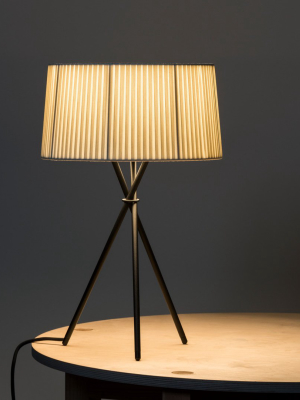 Tripode Table Lamp