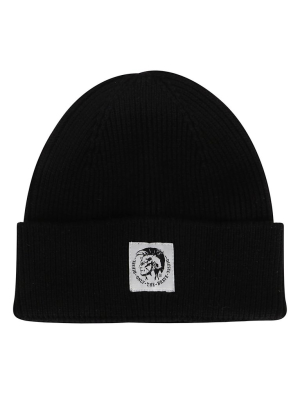 Diesel Logo Patched Ribbed Beanie