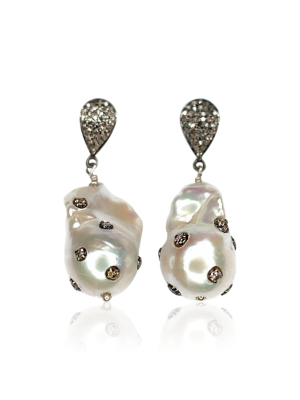 Diamond-studded Pearl Earrings