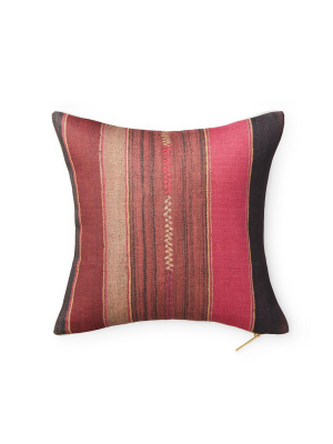 Fuchsia Frazada - Throw Pillow