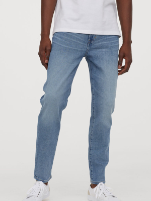 Tapered Jeans