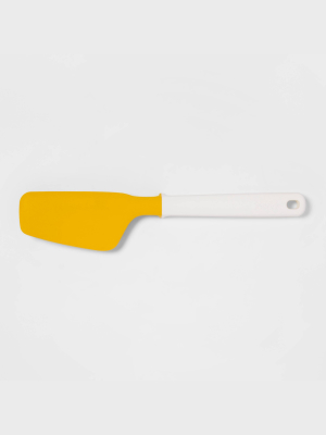 Joseph Joseph Elevate Egg Spatula Yellow