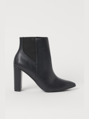 Ankle Boots With Pointed Toes