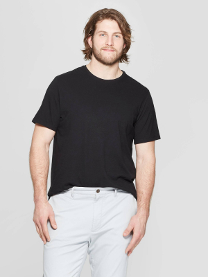 Men's Big & Tall Standard Fit Short Sleeve Crew Neck T-shirt - Goodfellow & Co™