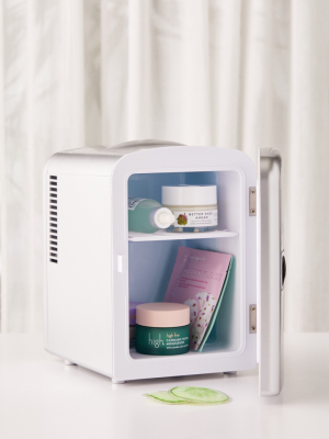 Uber Appliance 4l Mini Beauty Refrigerator