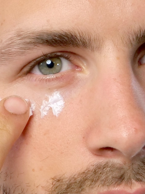 Eye Cream With Vitamin C & Quinoa Extract