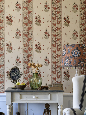 Korond Floral Wallpaper In Leather From The Complementary Collection By Mind The Gap