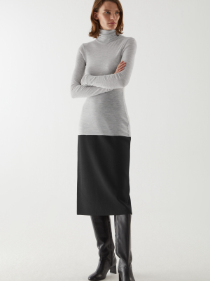 Fine Turtleneck Wool Top