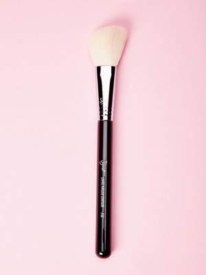 F40 – Large Angled Contour Brush