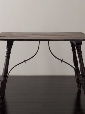 Colonial Center Table