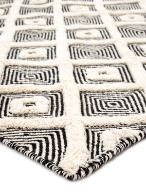 Bosc Indoor/ Outdoor Trellis Ivory & Black Area Rug