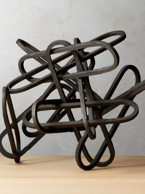 Links Black Sculpture