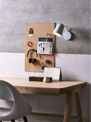 Dobi Wall Lamp