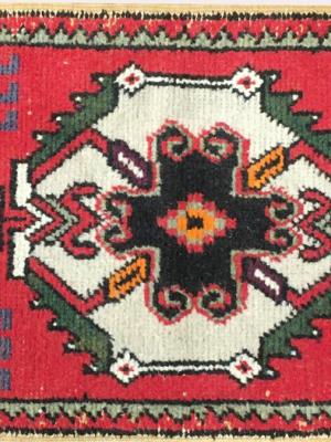 Handmade Turkish Yastik Rug 1'8" X 3'1"