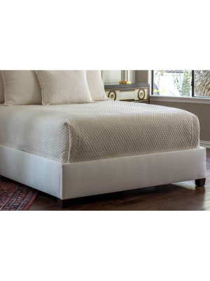 Laurie Diamond Quilted Coverlet, Ivory