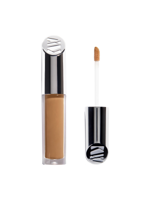 The Invisible Touch Concealer