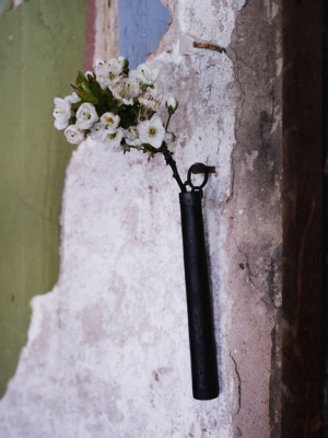 Wrought-iron Hanging Vase (out Of Stock)