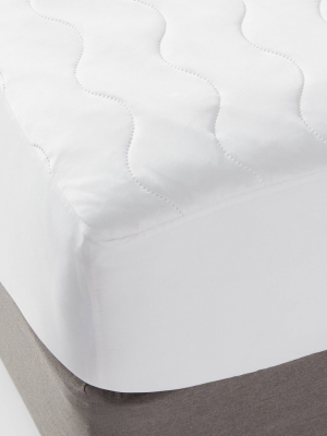 Machine Washable Cooling Waterproof Mattress Pad - Room Essentials™