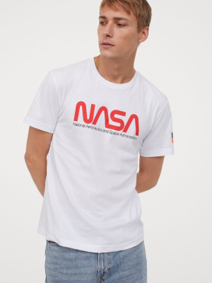 T-shirt With Printed Design