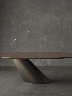 Nuevo Oblo Dining Table - Walnut