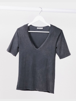 Stradivarius Padded Shoulder T-shirt In Gray Acid Wash