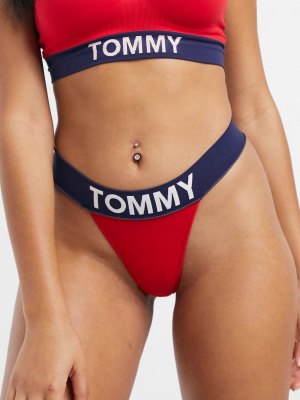 Tommy Hilfiger Seamless Thong In Red