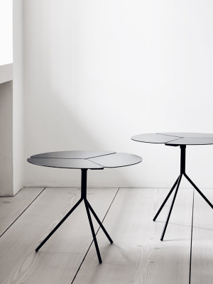 Folia Table