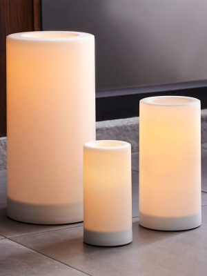 Indoor/outdoor Pillar Candles With Timer