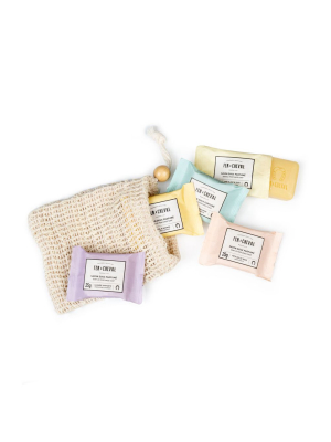 Fer À Cheval Set Of 5 Assorted Soaps In A Sisal Bag