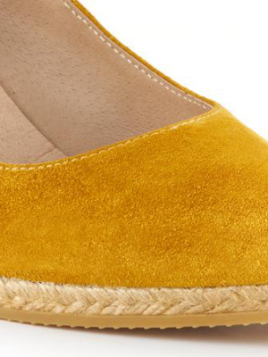 Roses Suede Wedges - Mustard (v Cut)