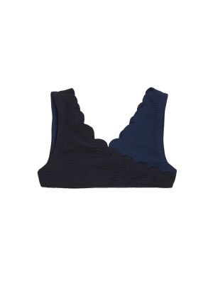 Bumby Canyon Point Top In Black/indigo