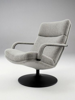 F142 Lounge Chair By Artifort