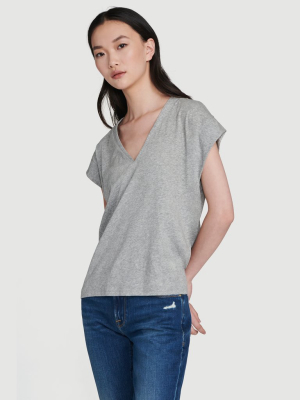 Le Mid Rise V Neck Tee -- Gris Heather