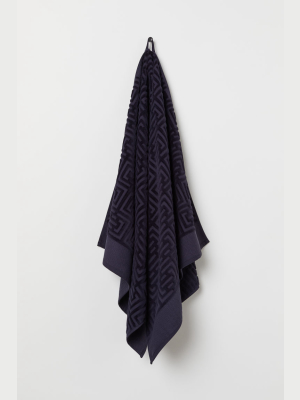 Jacquard-patterned Bath Towel