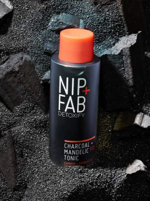 Nip+fab Charcoal And Mandelic Acid Fix Tonic