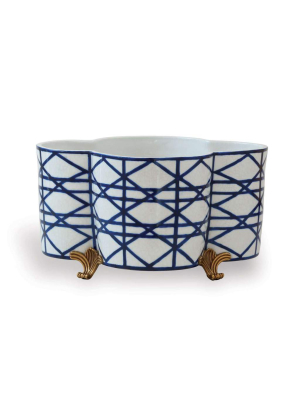 Gazebo Quatrefoil Planter