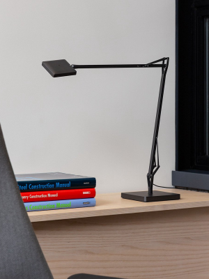 Kelvin Led Green Modei Table Lamp With Adjusting Sensor