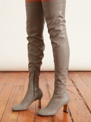 Ivy Stretch Alter Mat Boot In Pale Grey