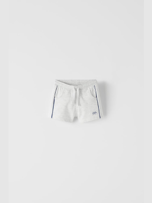 Shorts With Side Piping