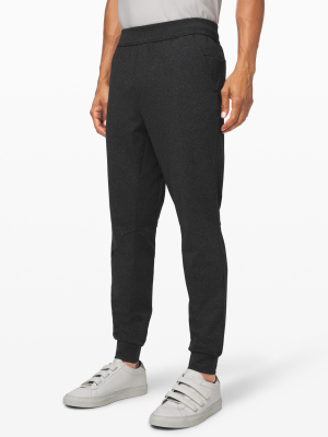 Intent Jogger Shorter 27" Online Only