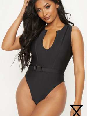 Shape Black V Neck Buckle Waist Swimsuit