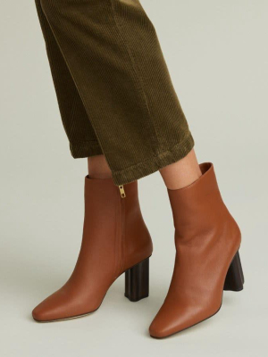 Lisa Heeled Leather Ankle Boot