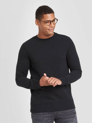 Men's Regular Fit Crew Fleece Sweatshirt - Goodfellow & Co™ Black