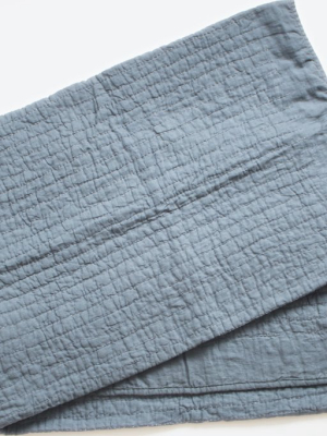 Tpe Navy Linen Quilt