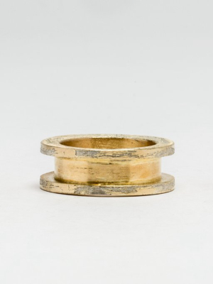 Crescent Channel Ring (9mm, Aga)